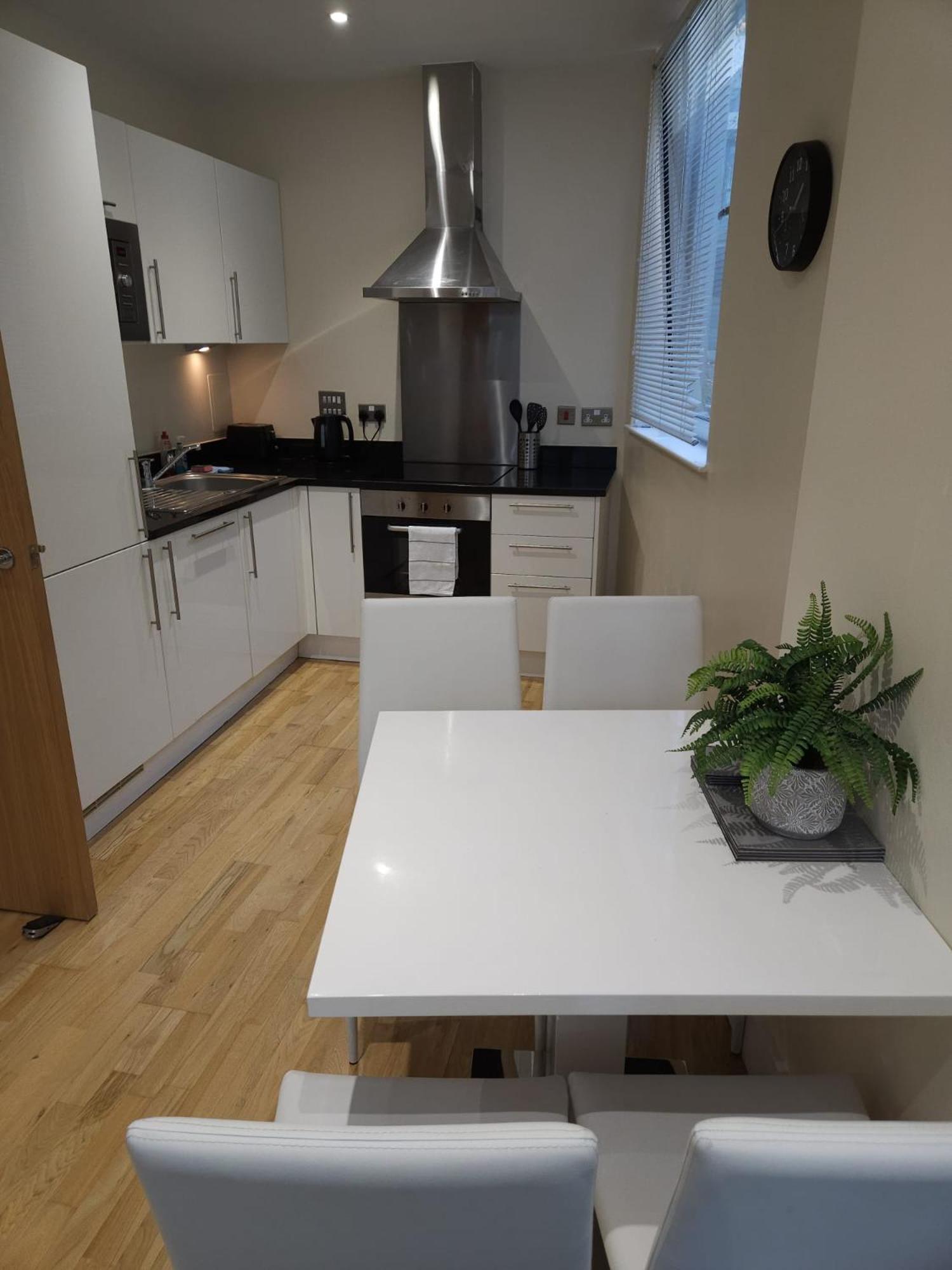 Comfy Spacious Apartment In Canary Wharf London Bagian luar foto